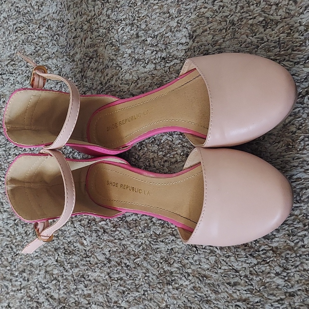 Pink color block Size 6 flats